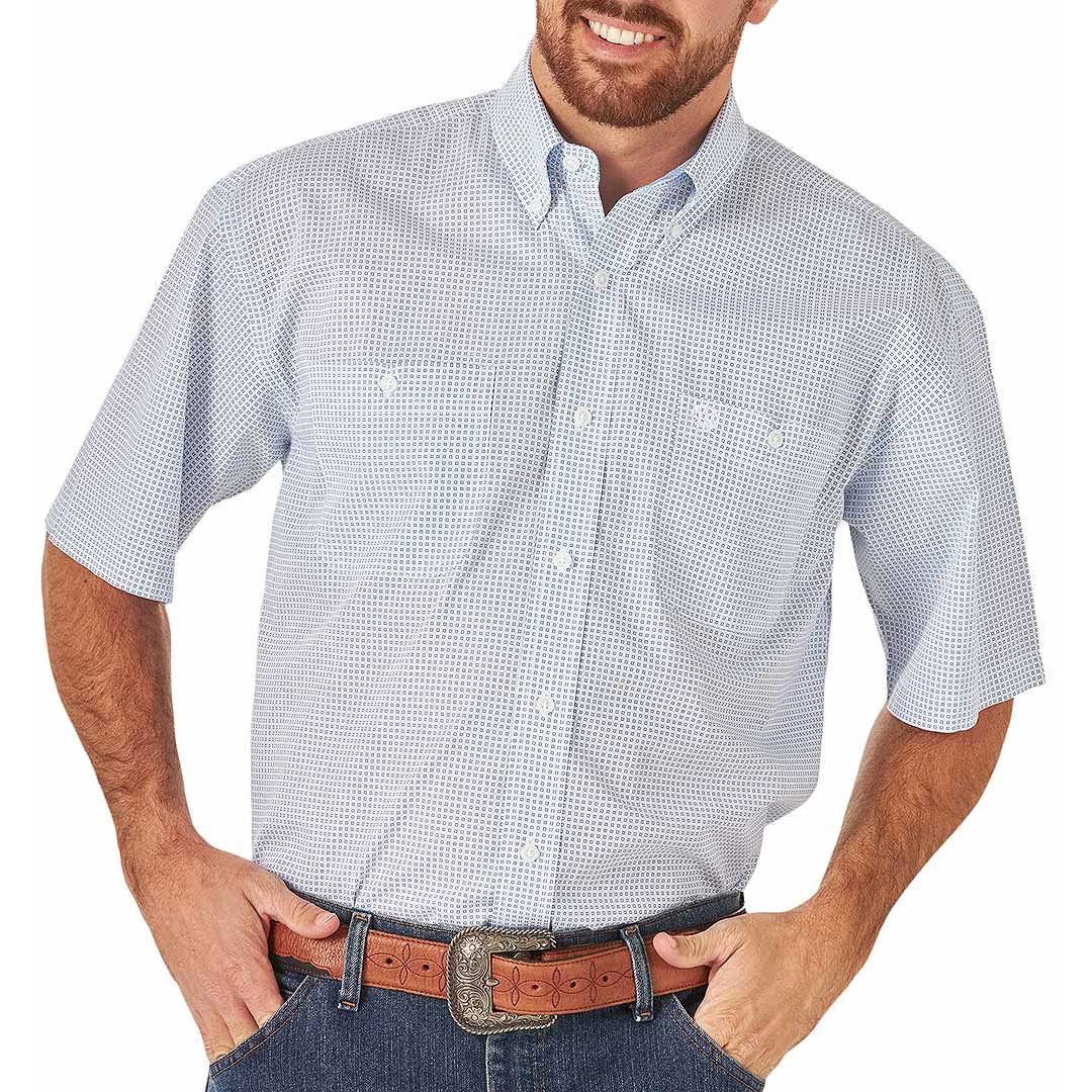 Wrangler Men's George Strait Short Sleeve Button Down Shirt