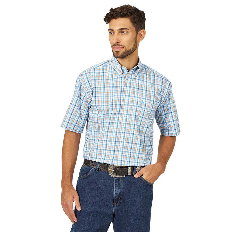Wrangler Men's George Strait Plaid Short Sleeve Shirt
