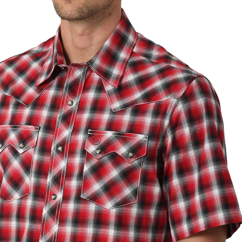 Wrangler Men's Retro Short Sleeve Plaid Snap Shirt