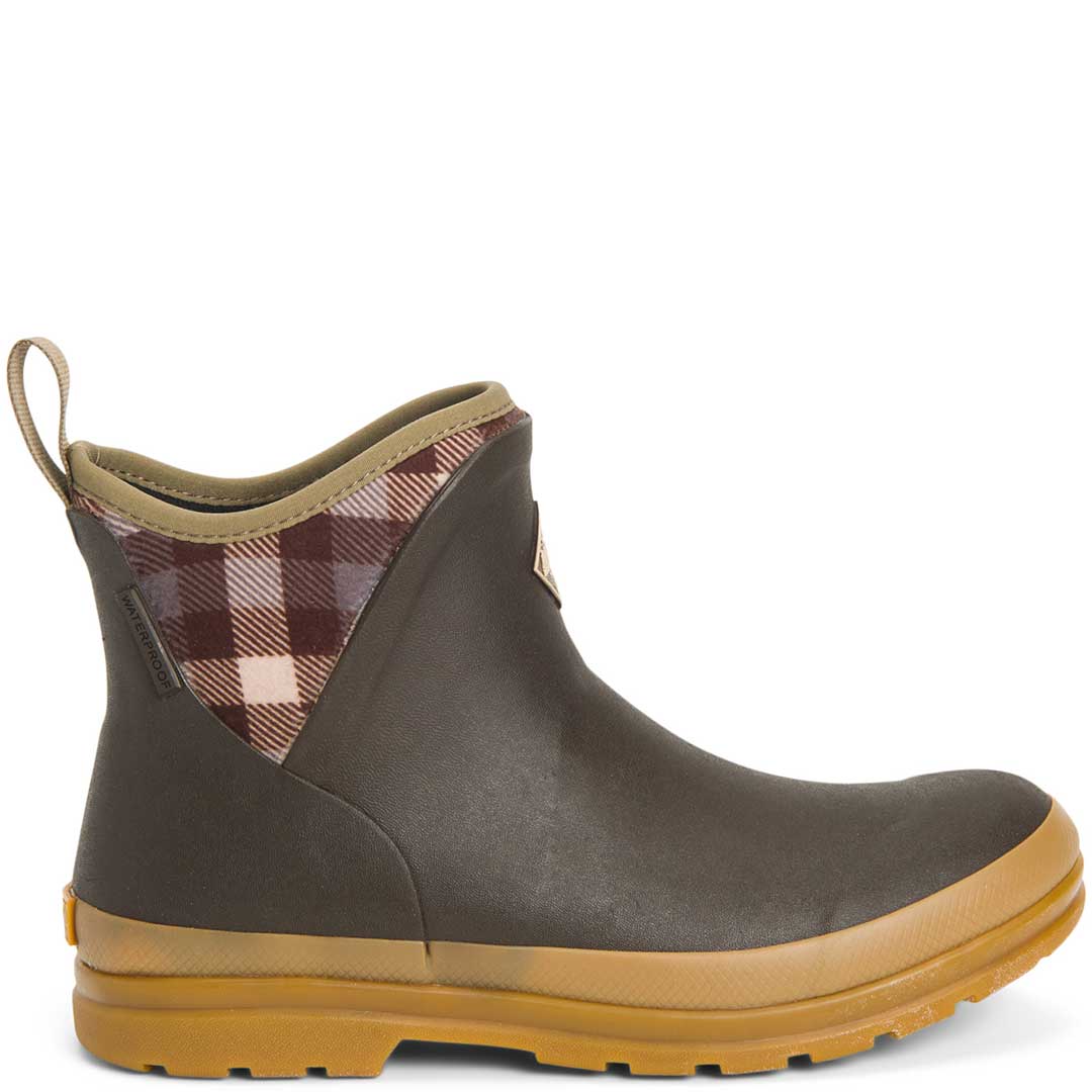 Muck Boot Co. Women's 
Originals Ankle Boot