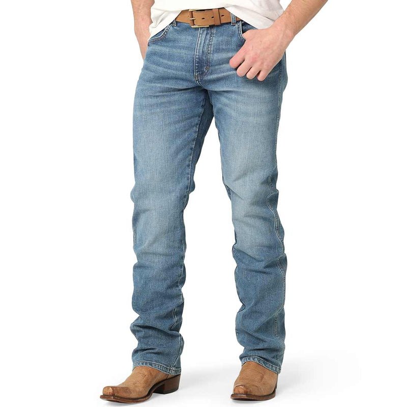 Wrangler Men's Retro Slim Fit Straight Leg Jeans