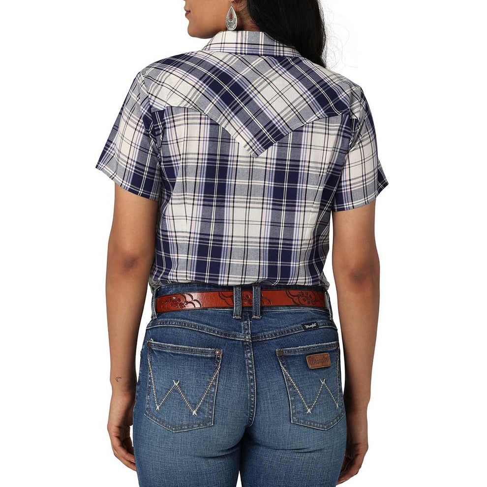 Wrangler Women's Essential Short Sleeve Plaid Snap Shirt