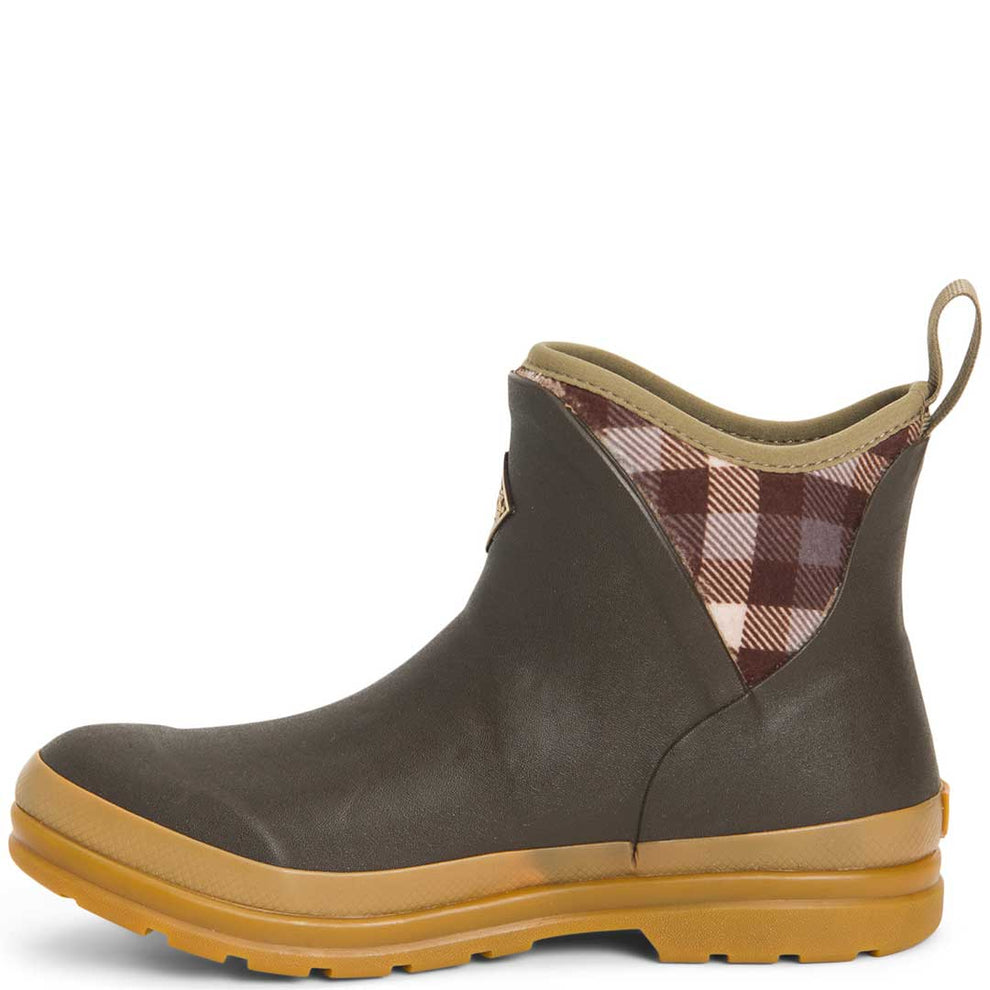 Muck Boot Co. Women's 
Originals Ankle Boot