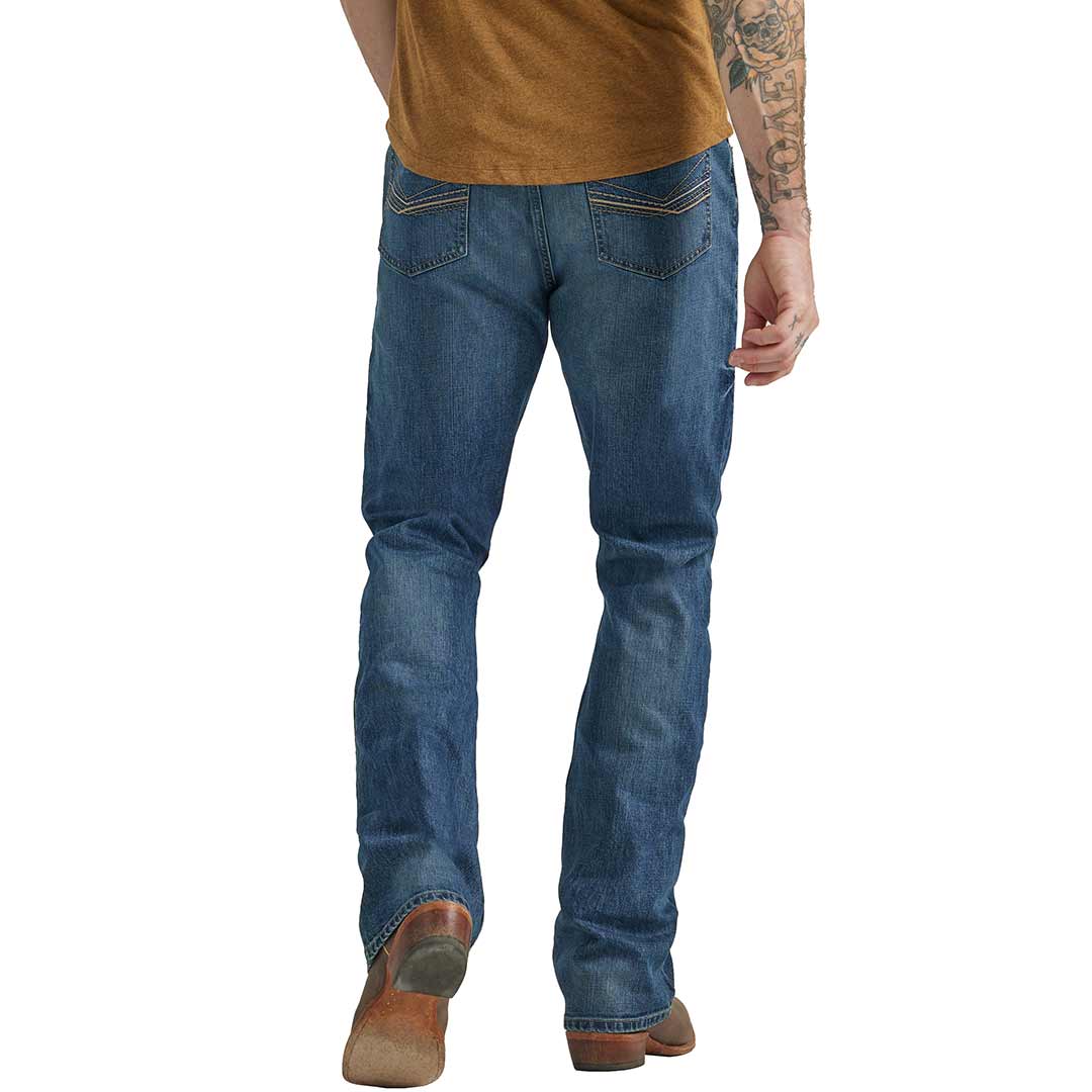 Wrangler Men's 20X No. 42 Vintage Slim Fit Bootcut Jeans
