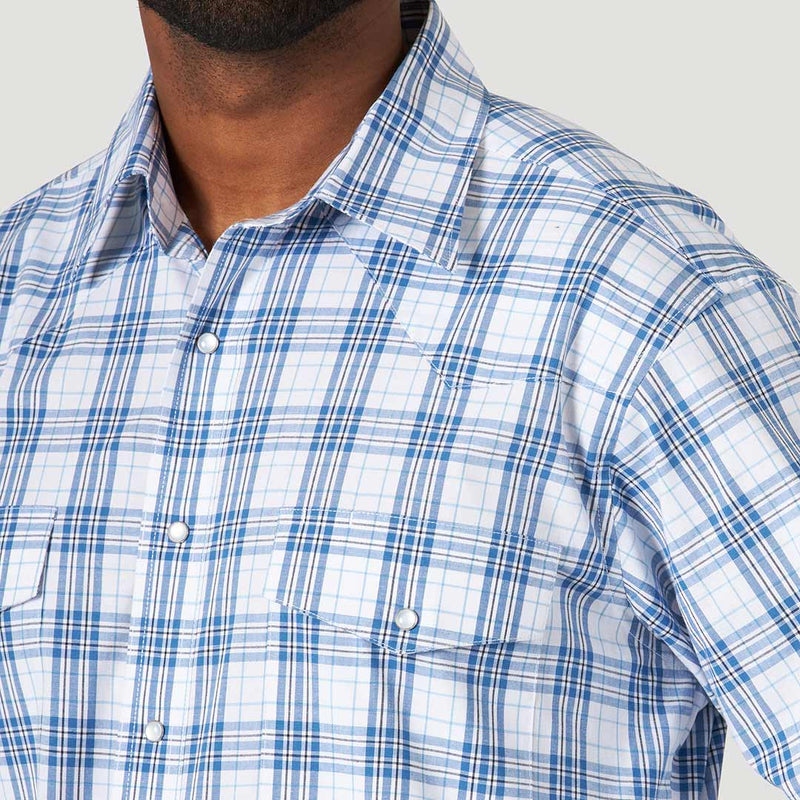 Wrangler Men's Wrinkle Resist Plaid Snap Shirt