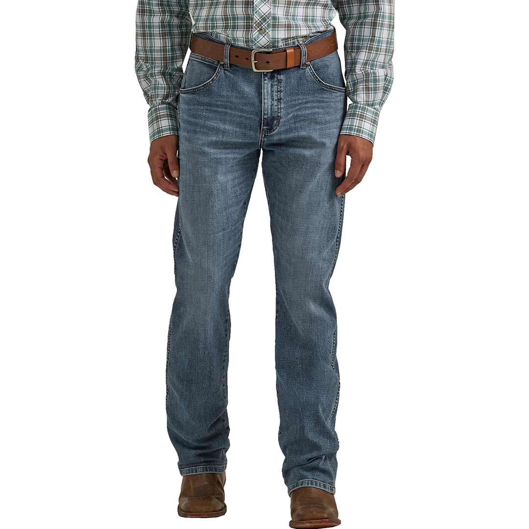 Wrangler Men's Retro Slim Fit Bootcut Jeans