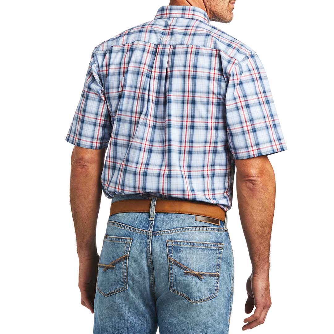 Ariat Men's Pro Series Fergus Short Sleeve Fitted Button-Down Shirt
