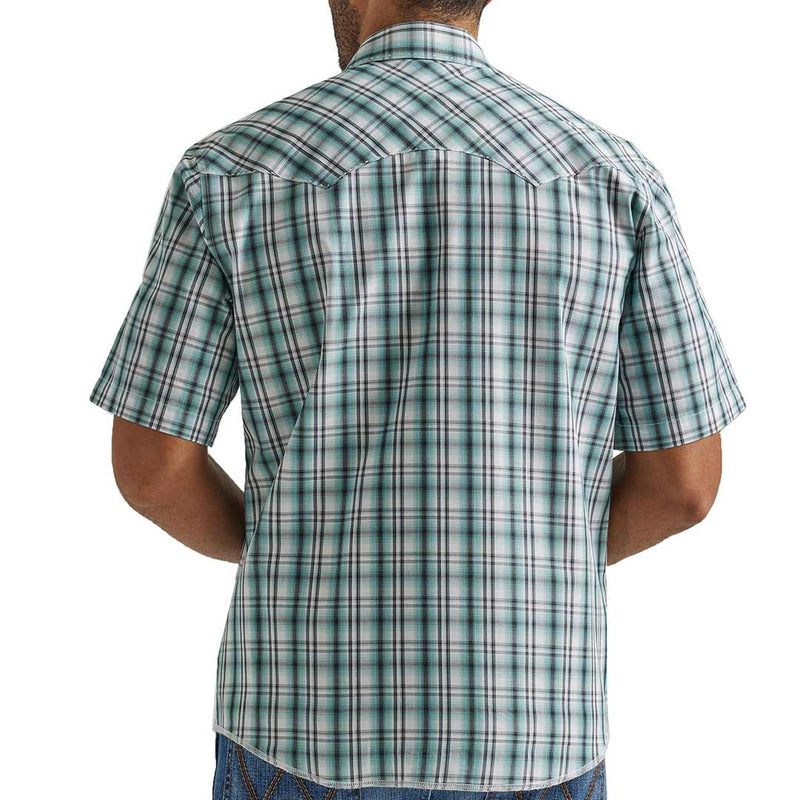 Wrangler Men's Fashion Short Sleeve Plaid Snap Shirt