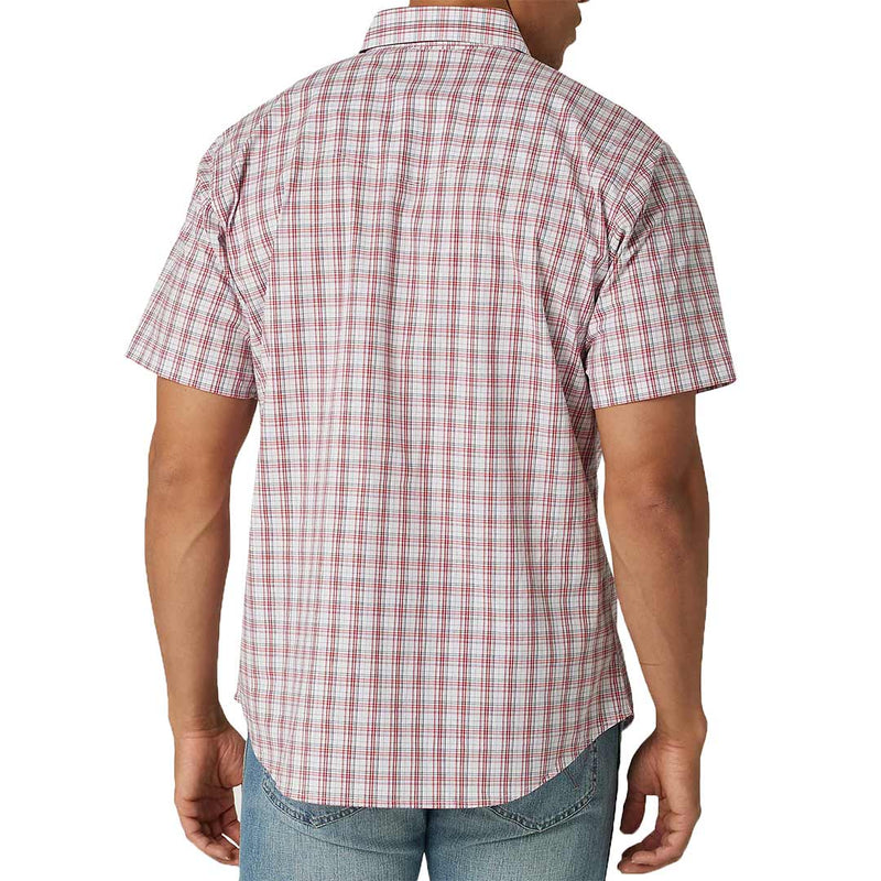 Wrangler Men's Wrinkle Resist Short Sleeve Plaid Snap Shirt